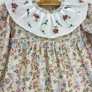 Vestido Pana Flores Cuello Bordado